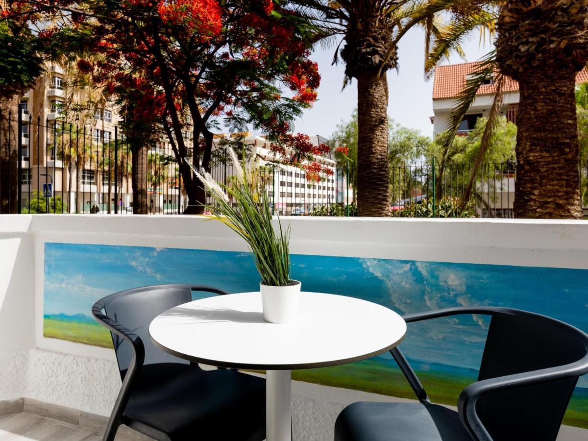 101 Playa Honda, Playa De Americas Apartment